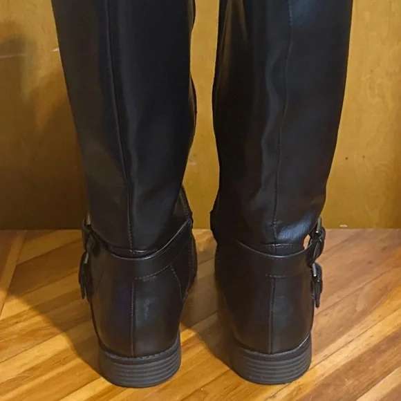 Women’s Knee High Black Leather Boots Size 10W - Picture 10 of 11